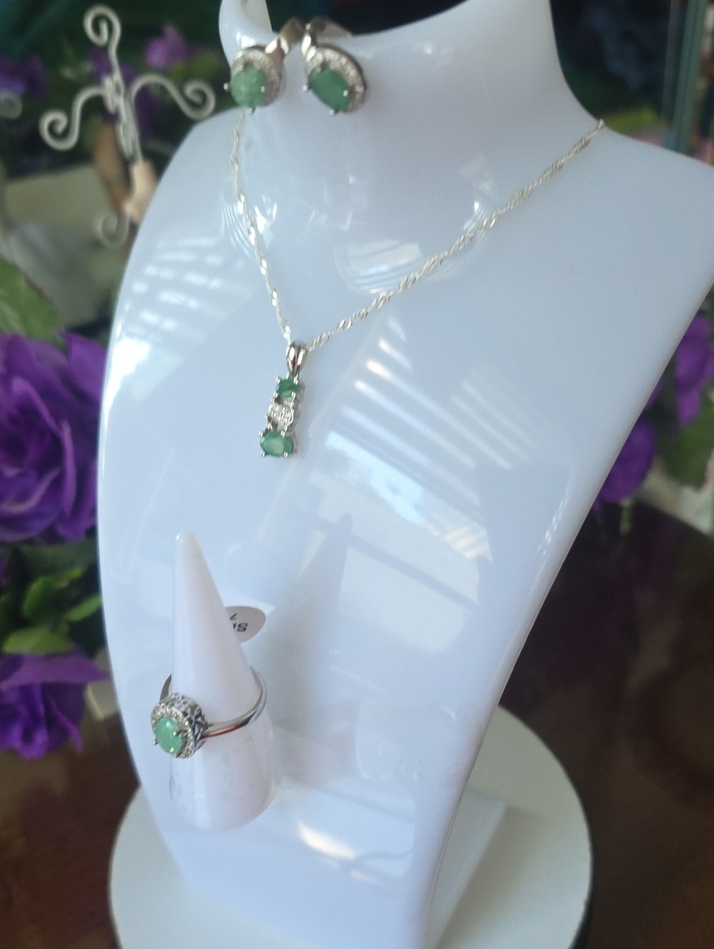(NWT)Genuine Emerald, Genuine Sapphire